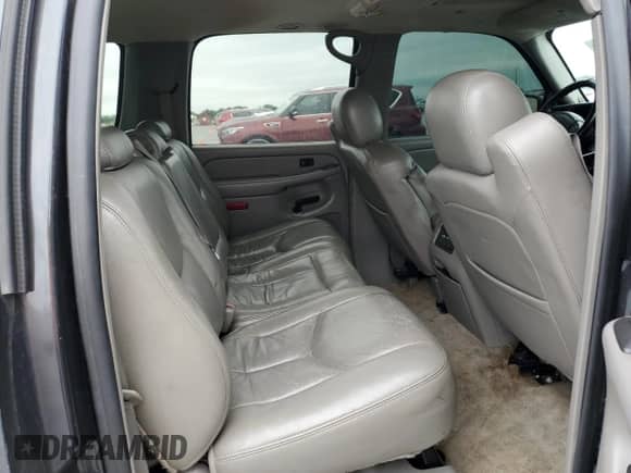 2006 Chevrolet Suburban LS 1WT с VIN 1GNEC16Z96J167539, выставлен на аукционе Copart как лот 52018195 с пробегом 310 298 миль миль и Списание • Salvage title. История ставок и продаж доступна на DreamBid. Изображение 11.