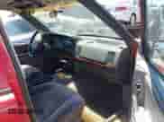 1996 Jeep Grand Cherokee Laredo z VIN 1J4GZ58Y5TC183677, wystawiony jako IAAI lot #42582989 z przebiegiem 187 453 mil mil oraz . Historia ofert i sprzedaży dostępna na DreamBid. Obrazek 5.