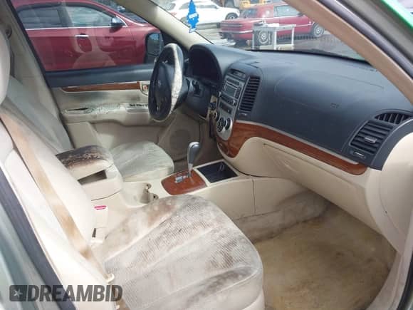 2007 Hyundai Santa Fe GLS z VIN 5NMSG13D77H052213, wystawiony jako IAAI lot #43468310 z przebiegiem 235 358 mil mil oraz . Historia ofert i sprzedaży dostępna na DreamBid. Obrazek 5.