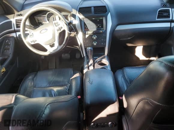 2011 Ford Explorer XLT with VIN 1FMHK8D88BGA29585, listed as a Copart auction lot 82289505 with 225,642 mi miles and Salvage title. Bid and sale history available at DreamBid. Image 8.