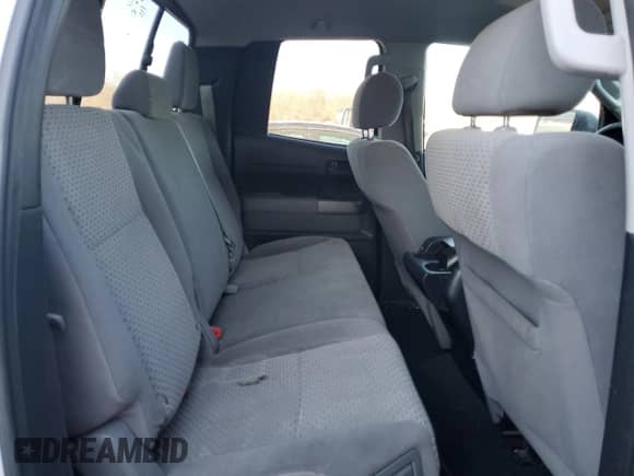 2012 Toyota Tundra z VIN 5TFRU5F1XCX027582, wystawiony jako Copart lot #85649634 z przebiegiem 267 030 mil mil oraz Szkoda całkowita • Salvage title. Historia ofert i sprzedaży dostępna na DreamBid. Obrazek 10.