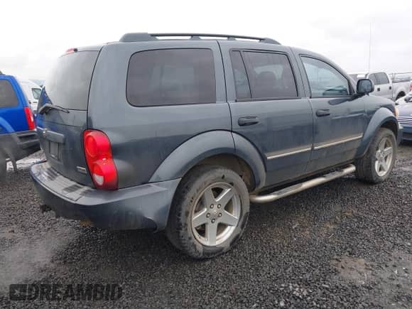 2007 Dodge Durango SLT with VIN 1D8HB482X7F561552, listed as a IAAI auction lot 41462456 with Not provided miles and . Bid and sale history available at DreamBid. Image 4.