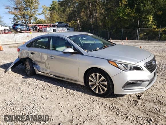 2016 Hyundai Sonata Sport с VIN 5NPE34AF5GH282446, выставлен на аукционе Copart как лот 82363295 с пробегом 58 107 миль миль и Списание • Salvage title. История ставок и продаж доступна на DreamBid. Изображение 4.