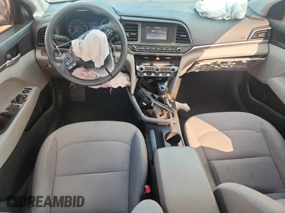 2020 Hyundai Elantra SE с VIN 5NPD74LF1LH570374, выставлен на аукционе Copart как лот 85641115 с пробегом 98 520 миль миль и На запчасти • Non repairable. История ставок и продаж доступна на DreamBid. Изображение 8.