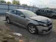 2015 Kia Optima LX z VIN 5XXGM4A75FG384449, wystawiony jako Copart lot #81999945 z przebiegiem 145 365 mil mil oraz Szkoda całkowita • Salvage title. Historia ofert i sprzedaży dostępna na DreamBid. Obrazek 4.