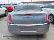 2013 Chrysler 300 C с VIN 2C3CCAEG2DH606373, выставлен на аукционе IAAI как лот 42533677 с пробегом 188 303 миль миль и . История ставок и продаж доступна на DreamBid. Изображение 16.