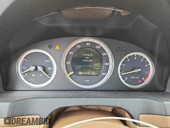 2008 Mercedes-Benz C 300 Sport z VIN WDDGF81X88F165011, wystawiony jako Copart lot #70551805 z przebiegiem 146 539 mil mil oraz Czysty tytuł • Clean title. Historia ofert i sprzedaży dostępna na DreamBid. Obrazek 9.