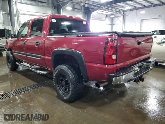 2005 Chevrolet Silverado 1500 Z71 z VIN 2GCEK13T351280729, wystawiony jako Copart lot #60030175 z przebiegiem 251 274 mil mil oraz Szkoda całkowita • Salvage title. Historia ofert i sprzedaży dostępna na DreamBid. Obrazek 2.