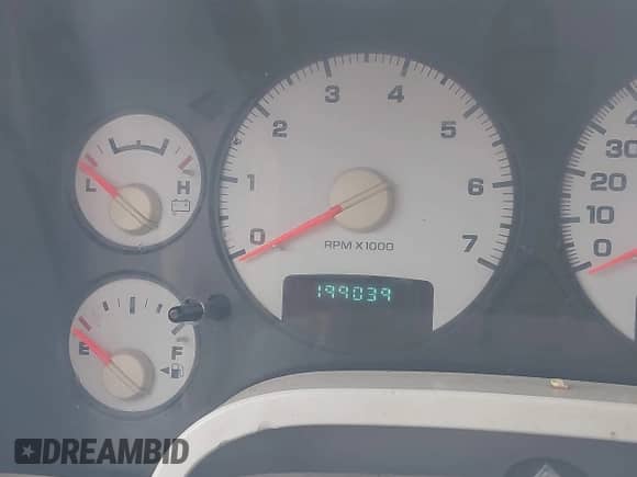 2004 Dodge 1500 SLT with VIN 1D7HA18DX4J100268, listed as a IAAI auction lot 42855922 with 199,039 mi miles and . Bid and sale history available at DreamBid. Image 7.