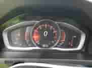 2018 Volvo S60 Inscription с VIN LYV402HKXJB177436, выставлен на аукционе Copart как лот 67558855 с пробегом 120 150 миль миль и Списание • Salvage title. История ставок и продаж доступна на DreamBid. Изображение 9.