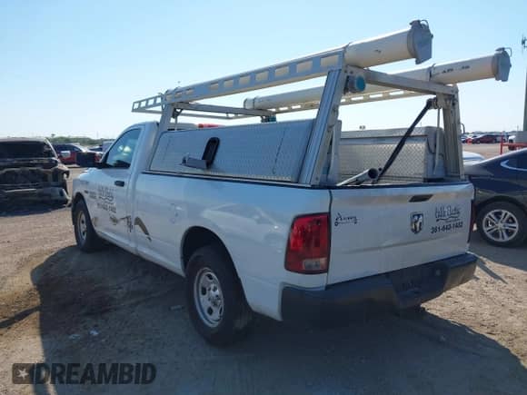 2015 Ram 1500 z VIN 3C6JR6DM3FG549391, wystawiony jako IAAI lot #40568365 z przebiegiem 194 031 mil mil oraz . Historia ofert i sprzedaży dostępna na DreamBid. Obrazek 3.