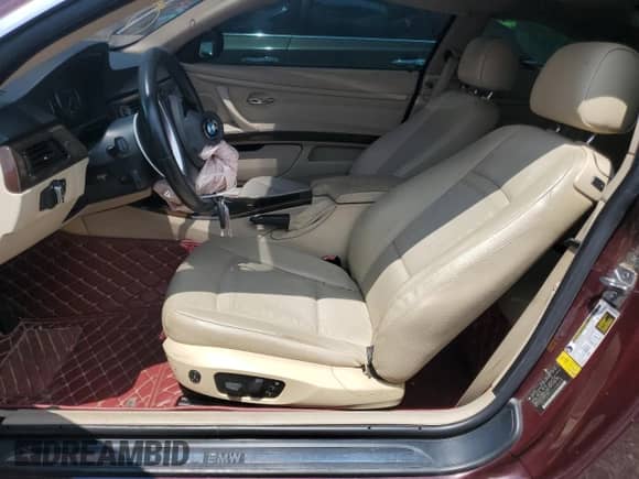 2010 BMW 3 Series 328i xDrive с VIN WBAWV5C51AP081628, выставлен на аукционе Copart как лот 62723085 с пробегом 132 630 миль миль и Списание • Salvage title. История ставок и продаж доступна на DreamBid. Изображение 7.