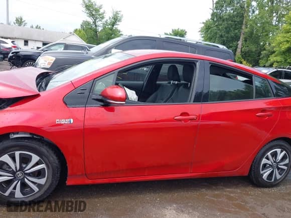 2019 Toyota Prius Plus с VIN JTDKARFP3K3109147, выставлен на аукционе IAAI как лот 42365495 с пробегом 34 761 миль миль и . История ставок и продаж доступна на DreamBid. Изображение 15.