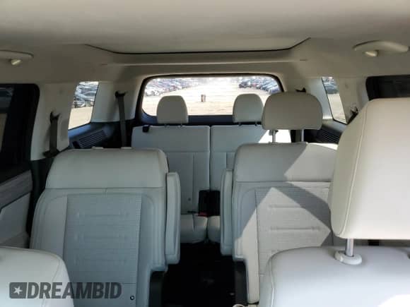 2024 Hyundai Santa Fe Calligraphy с VIN 5NMP54GL8RH028701, выставлен на аукционе Copart как лот 69563814 с пробегом 8 910 миль миль и Списание • Salvage title. История ставок и продаж доступна на DreamBid. Изображение 10.