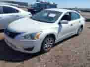 2015 Nissan Altima S z VIN 1N4AL3AP7FC236487, wystawiony jako IAAI lot #43348450 z przebiegiem 171 486 mil mil oraz . Historia ofert i sprzedaży dostępna na DreamBid. Obrazek 2.