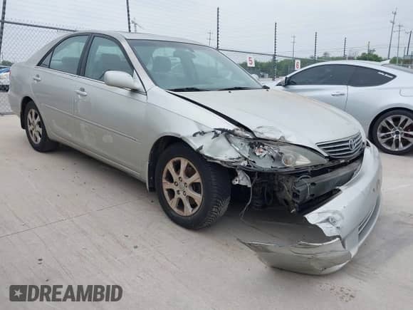 2005 Toyota Camry LE с VIN 4T1BF30K35U094347, выставлен на аукционе IAAI как лот 42305217 с пробегом 135 941 миль миль и . История ставок и продаж доступна на DreamBid. Изображение 1.