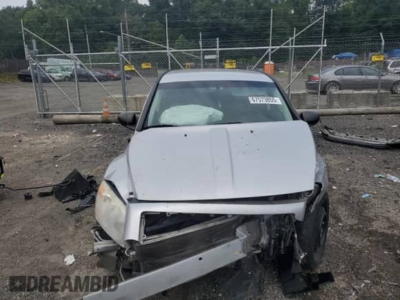 2009 Dodge Caliber SXT z VIN 1B3HB48A69D164622, wystawiony jako Copart lot #67573855 z przebiegiem Nie podano mil oraz Szkoda całkowita • Salvage title. Historia ofert i sprzedaży dostępna na DreamBid. Obrazek 5.