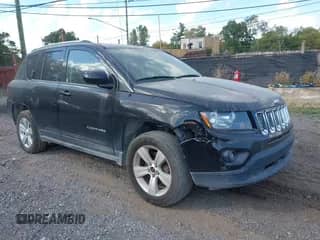 2014 Jeep Compass Latitude с VIN 1C4NJCEA1ED722938, выставлен на аукционе IAAI как лот 43385390 с пробегом 202 813 миль миль и . История ставок и продаж доступна на DreamBid. Изображение 1.