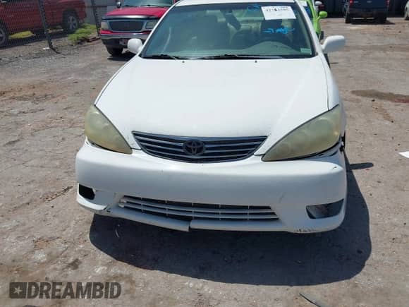 2005 Toyota Camry LE with VIN 4T1BF32K45U083497, listed as a IAAI auction lot 42763595 with 178,347 mi miles and . Bid and sale history available at DreamBid. Image 12.