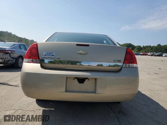 2011 Chevrolet Impala LT Fleet z VIN 2G1WG5EK1B1118359, wystawiony jako Copart lot #67839895 z przebiegiem Nie podano mil oraz Szkoda całkowita • Salvage title. Historia ofert i sprzedaży dostępna na DreamBid. Obrazek 6.
