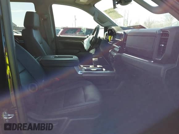 2022 Chevrolet Silverado 1500 RST z VIN 3GCUDEET1NG534651, wystawiony jako IAAI lot #41698902 z przebiegiem 44 823 mil mil oraz . Historia ofert i sprzedaży dostępna na DreamBid. Obrazek 5.
