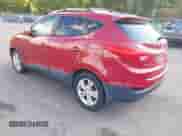 2013 Hyundai Tucson GLS z VIN KM8JUCAC6DU584112, wystawiony jako IAAI lot #43236532 z przebiegiem 106 442 mil mil oraz . Historia ofert i sprzedaży dostępna na DreamBid. Obrazek 3.