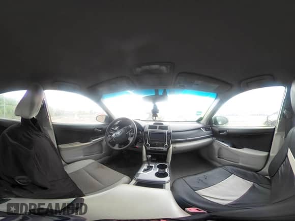 2013 Toyota Camry LE z VIN 4T1BD1FK0DU090370, wystawiony jako IAAI lot #42432008 z przebiegiem 266 087 mil mil oraz . Historia ofert i sprzedaży dostępna na DreamBid. Obrazek 18.