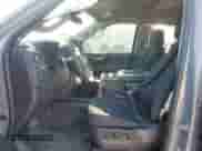 2024 Chevrolet Silverado 1500 Custom Trail Boss z VIN 3GCUDCE89RG260945, wystawiony jako Copart lot #51326915 z przebiegiem 30 768 mil mil oraz Szkoda całkowita • Salvage title. Historia ofert i sprzedaży dostępna na DreamBid. Obrazek 7.