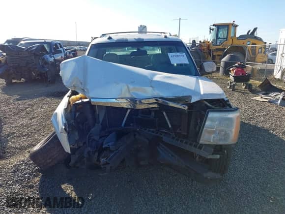 2003 Cadillac Escalade EXT with VIN 3GYEK63N13G314230, listed as a IAAI auction lot 43300591 with 177,391 mi miles and . Bid and sale history available at DreamBid. Image 12.