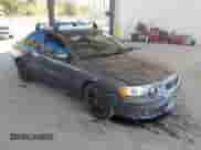 2004 Volvo S60 R с VIN YV1RH52YX42351678, выставлен на аукционе IAAI как лот 43316913 с пробегом 231 995 миль миль и . История ставок и продаж доступна на DreamBid. Изображение 1.