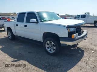 2004 Chevrolet Silverado 1500 Z71 с VIN 2GCEK13T441430992, выставлен на аукционе IAAI как лот 42487127 с пробегом Не указан миль и . История ставок и продаж доступна на DreamBid. Изображение 1.