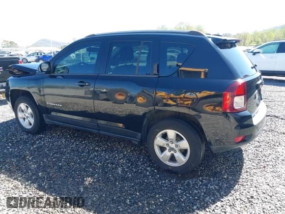 2017 Jeep Compass High Altitude z VIN 1C4NJCEBXHD163046, wystawiony jako IAAI lot #41983669 z przebiegiem 113 668 mil mil oraz . Historia ofert i sprzedaży dostępna na DreamBid. Obrazek 3.
