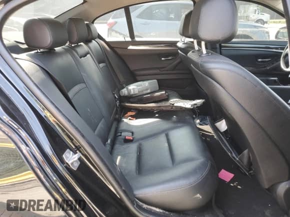 2014 BMW 5 Series 535i z VIN WBA5B1C55ED480174, wystawiony jako Copart lot #59590055 z przebiegiem 127 224 mil mil oraz Szkoda całkowita • Salvage title. Historia ofert i sprzedaży dostępna na DreamBid. Obrazek 10.