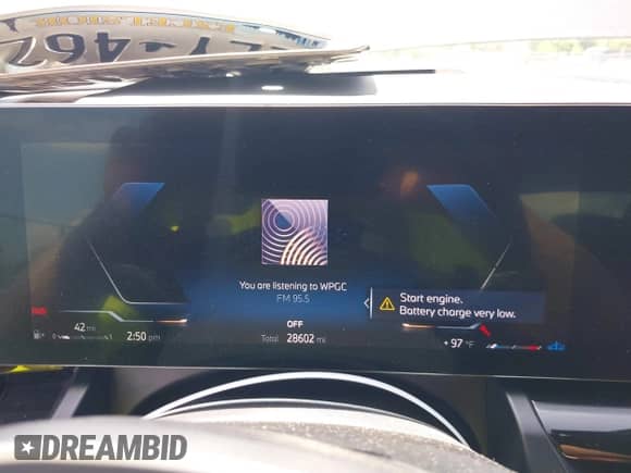 2024 BMW 5 Series 530i xDrive с VIN WBA53FJ09RCR00872, выставлен на аукционе IAAI как лот 42833078 с пробегом 28 602 миль миль и . История ставок и продаж доступна на DreamBid. Изображение 7.