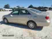 2006 Toyota Camry STD z VIN 4T1BE32K76U128906, wystawiony jako Copart lot #84074205 z przebiegiem 194 847 mil mil oraz Czysty tytuł • Clean title. Historia ofert i sprzedaży dostępna na DreamBid. Obrazek 2.