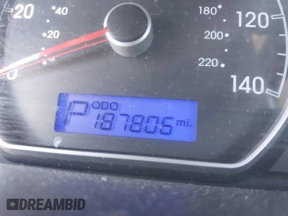 2010 Hyundai Elantra GLS с VIN KMHDU4AD4AU107122, выставлен на аукционе IAAI как лот 43340950 с пробегом 187 806 миль миль и . История ставок и продаж доступна на DreamBid. Изображение 15.