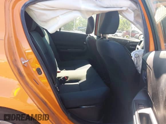 2015 Toyota Prius One z VIN JTDKDTB30F1095149, wystawiony jako IAAI lot #42846245 z przebiegiem 80 862 mil mil oraz . Historia ofert i sprzedaży dostępna na DreamBid. Obrazek 8.