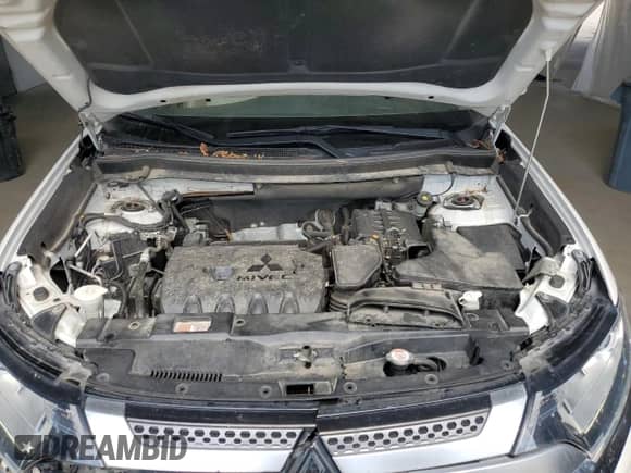 2019 Mitsubishi Outlander ES с VIN JA4AZ3A34KZ036822, выставлен на аукционе Copart как лот 70109055 с пробегом 184 247 миль миль и Списание • Salvage title. История ставок и продаж доступна на DreamBid. Изображение 12.