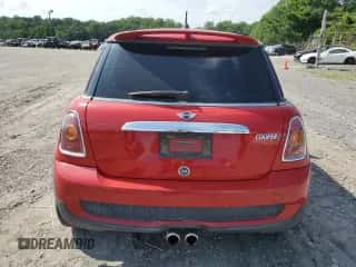 2009 MINI Hardtop S with VIN WMWMF73519TW84971, listed as a Copart auction lot 62074335 with 177,724 mi miles and Clean title. Bid and sale history available at DreamBid. Image 6.