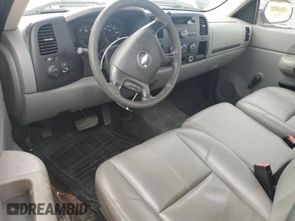 2007 Chevrolet Silverado 1500 Work Truck с VIN 1GCEC14X07Z603000, выставлен на аукционе Copart как лот 81896935 с пробегом 114 774 миль миль и Списание • Salvage title. История ставок и продаж доступна на DreamBid. Изображение 8.