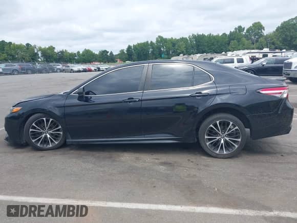 2019 Toyota Camry LE с VIN 4T1B11HK1KU798467, выставлен на аукционе IAAI как лот 43063170 с пробегом 244 656 миль миль и . История ставок и продаж доступна на DreamBid. Изображение 13.