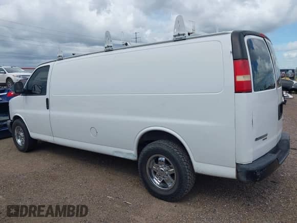 2014 Chevrolet Express Cargo with VIN 1GCWGGBA8E1122630, listed as a IAAI auction lot 42695749 with 208,291 mi miles and . Bid and sale history available at DreamBid. Image 14.