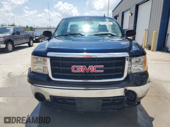 2008 GMC Sierra 1500 Work Truck with VIN 1GTEC14X28Z101249, listed as a Copart auction lot 62340205 with 187,015 mi miles and Salvage title. Bid and sale history available at DreamBid. Image 5.