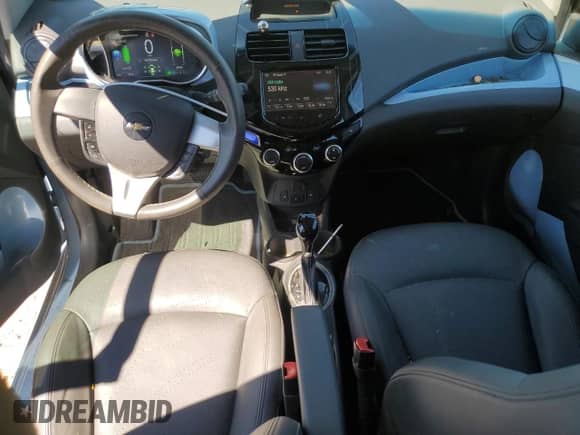 2014 Chevrolet Spark LT z VIN KL8CL6S03EC405840, wystawiony jako Copart lot #49493725 z przebiegiem 22 549 mil mil oraz Czysty tytuł • Clean title. Historia ofert i sprzedaży dostępna na DreamBid. Obrazek 8.