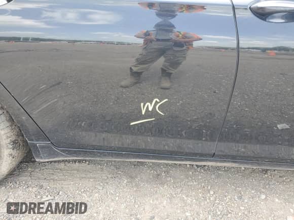 2015 BMW 7 Series 740i z VIN WBAYA6C53FGK16514, wystawiony jako Copart lot #62122595 z przebiegiem 151 258 mil mil oraz Szkoda całkowita • Salvage title. Historia ofert i sprzedaży dostępna na DreamBid. Obrazek 12.