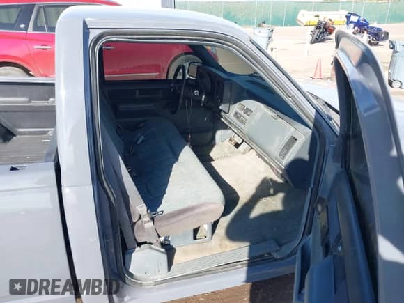 1989 Chevrolet Silverado 1500 с VIN 1GCDC14K5KZ226642, выставлен на аукционе IAAI как лот 43309499 с пробегом 238 438 миль миль и . История ставок и продаж доступна на DreamBid. Изображение 5.