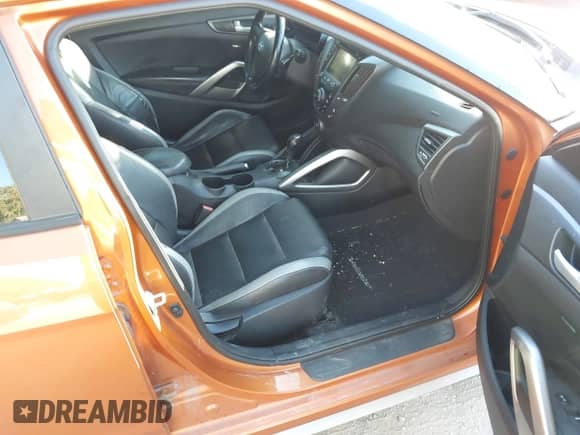 2016 Hyundai Veloster Turbo с VIN KMHTC6AE1GU272623, выставлен на аукционе IAAI как лот 43531823 с пробегом 157 509 миль миль и . История ставок и продаж доступна на DreamBid. Изображение 5.