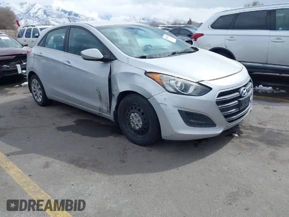 2016 Hyundai Elantra с VIN KMHD35LH5GU316015, выставлен на аукционе IAAI как лот 41823547 с пробегом 61 198 миль миль и . История ставок и продаж доступна на DreamBid. Изображение 1.