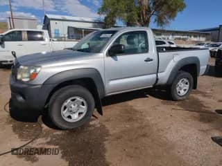 2011 Toyota Tacoma с VIN 5TFPX4EN1BX005367, выставлен на аукционе Copart как лот 63650305 с пробегом 139 480 миль миль и Списание • Salvage title. История ставок и продаж доступна на DreamBid. Изображение 1.