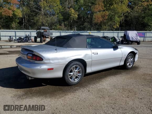 2002 Chevrolet Camaro Z28 z VIN 2G1FP32G422164864, wystawiony jako Copart lot #81551214 z przebiegiem 109 268 mil mil oraz Szkoda całkowita • Salvage title. Historia ofert i sprzedaży dostępna na DreamBid. Obrazek 3.